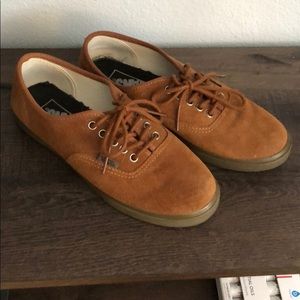 Tan suede lo pro Vans